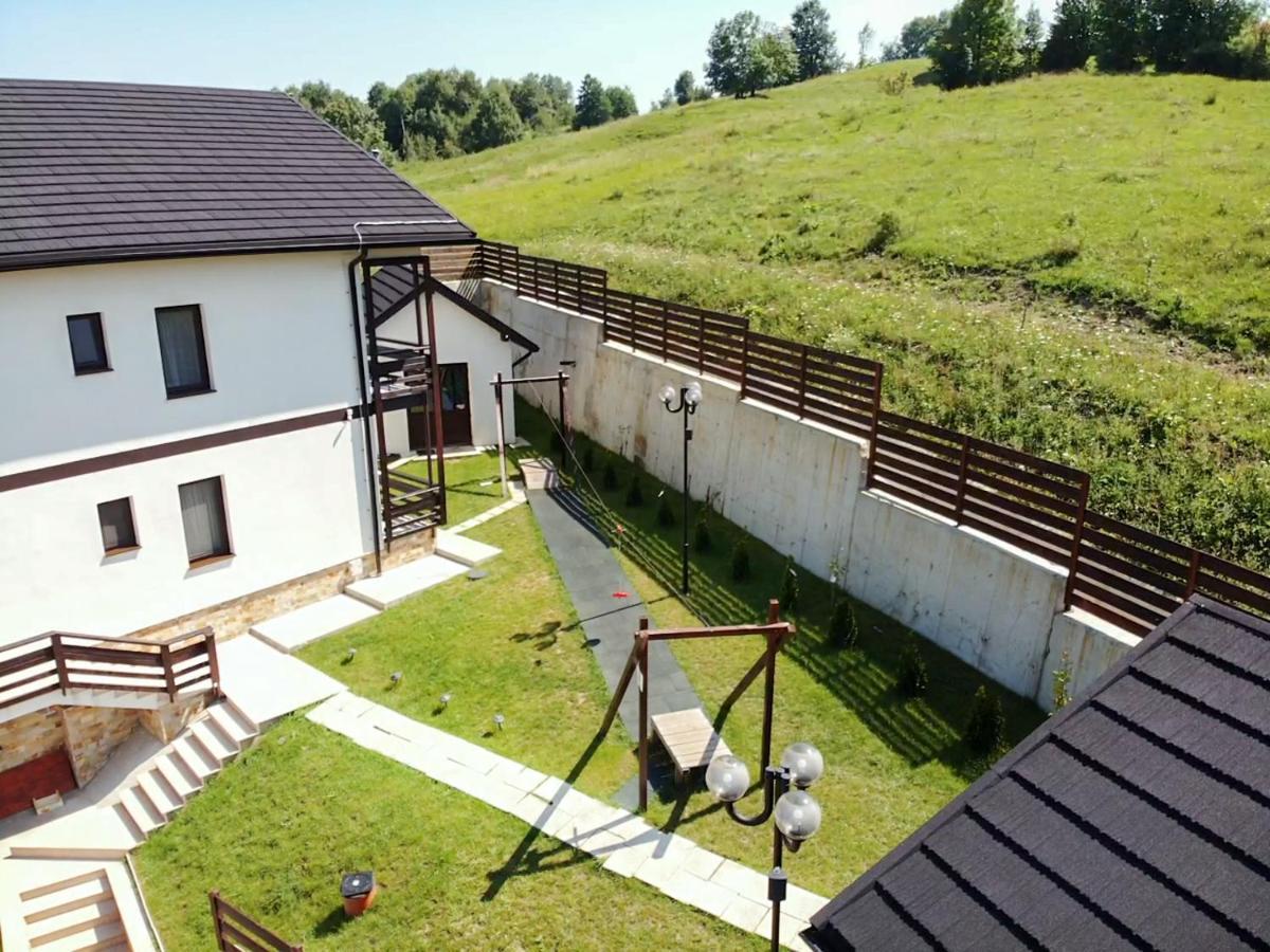 Sat De Vacanta Martisorul Cacica Exterior foto